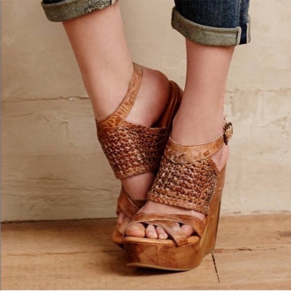 COPY - Bed Stu Petra Wedge Platform